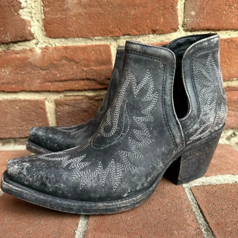 Ariat Dixon Western Bootie Distressed Black Snip Toe Heel Womens 6.5 NEW